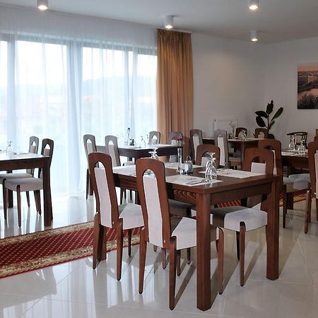 Hotel Belier Presov Exterior photo