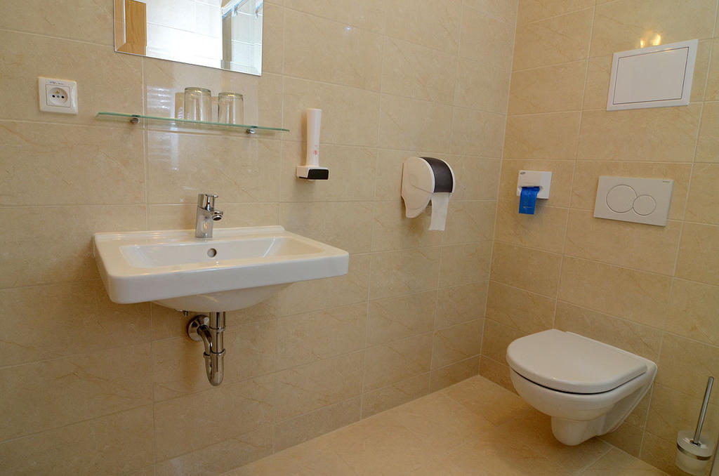 Hotel Belier Presov Room photo